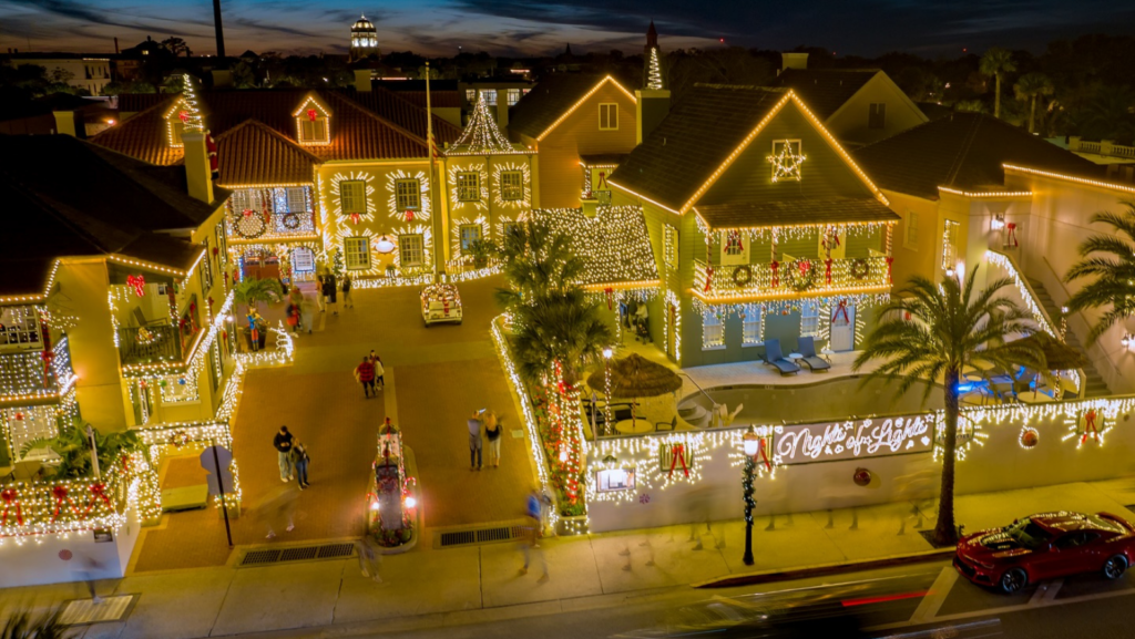 This parade of lights in the US will complete your family’s holiday spirits