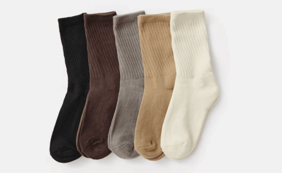 Soft organic cotton socks from MATE The Label, made with low-impact, chemical-free materials.