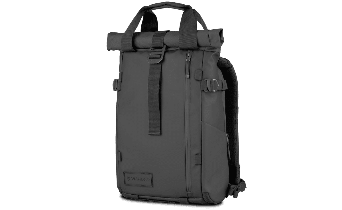 Wandrd Prvke 15 camera backpack with side camera access.