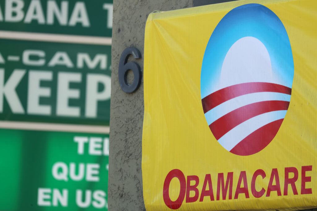 US sets enrollment record for Obamacare plans