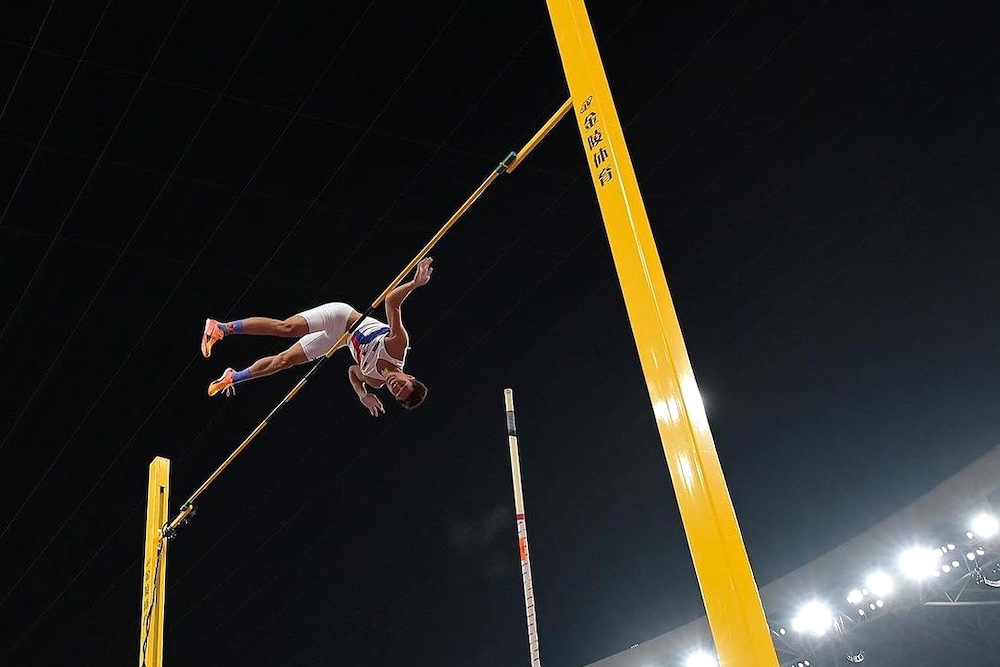 EJ Obiena holds firm at no. 2 in global pole vault rankings for 2023