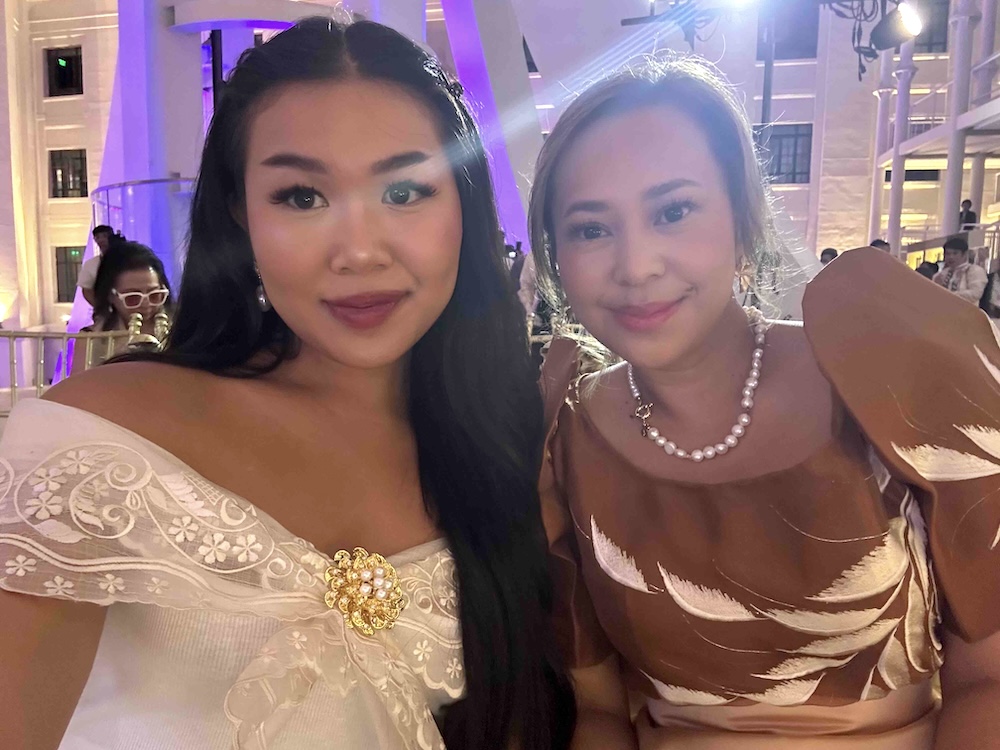 Coco (L) and Ely (R) at the Pagsibol Gala 2023