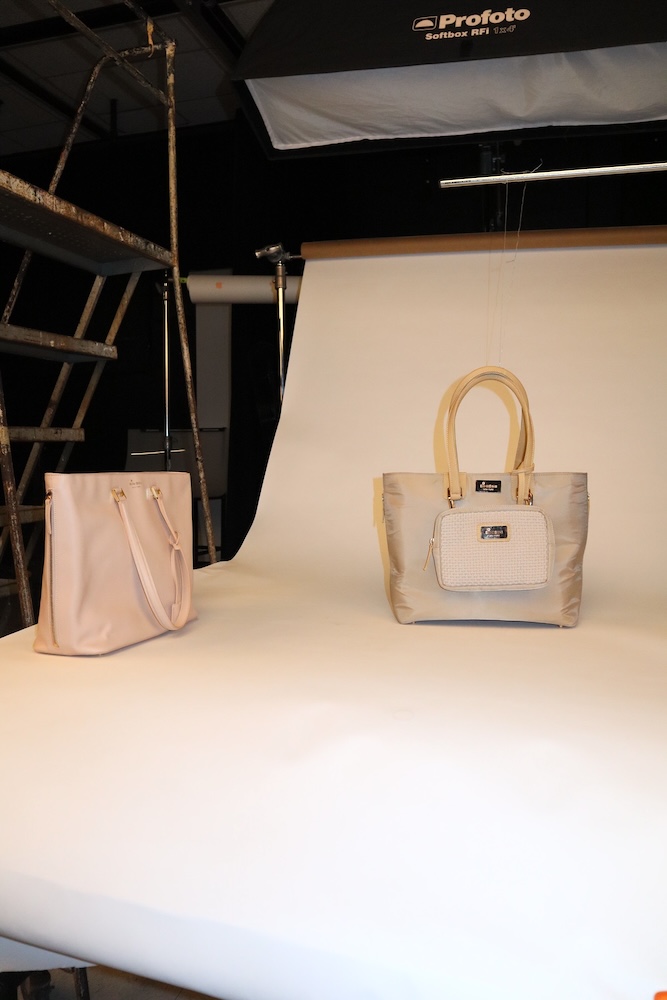 The TOTE-ALL™ in nylon with a woven pouch