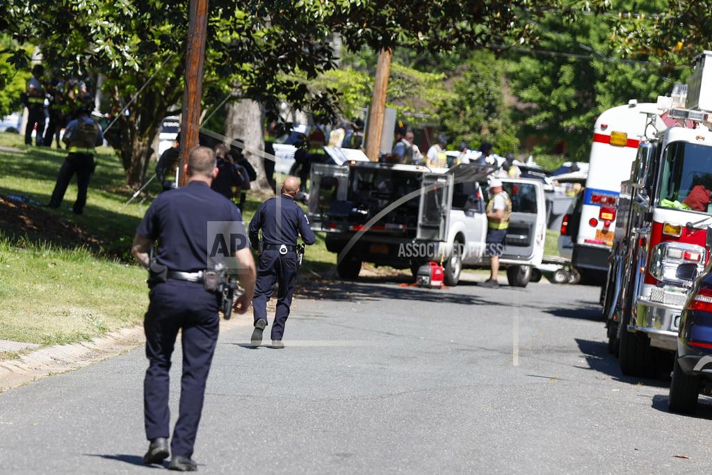 4 law officers killed, 4 wounded in shootout at North Carolina home