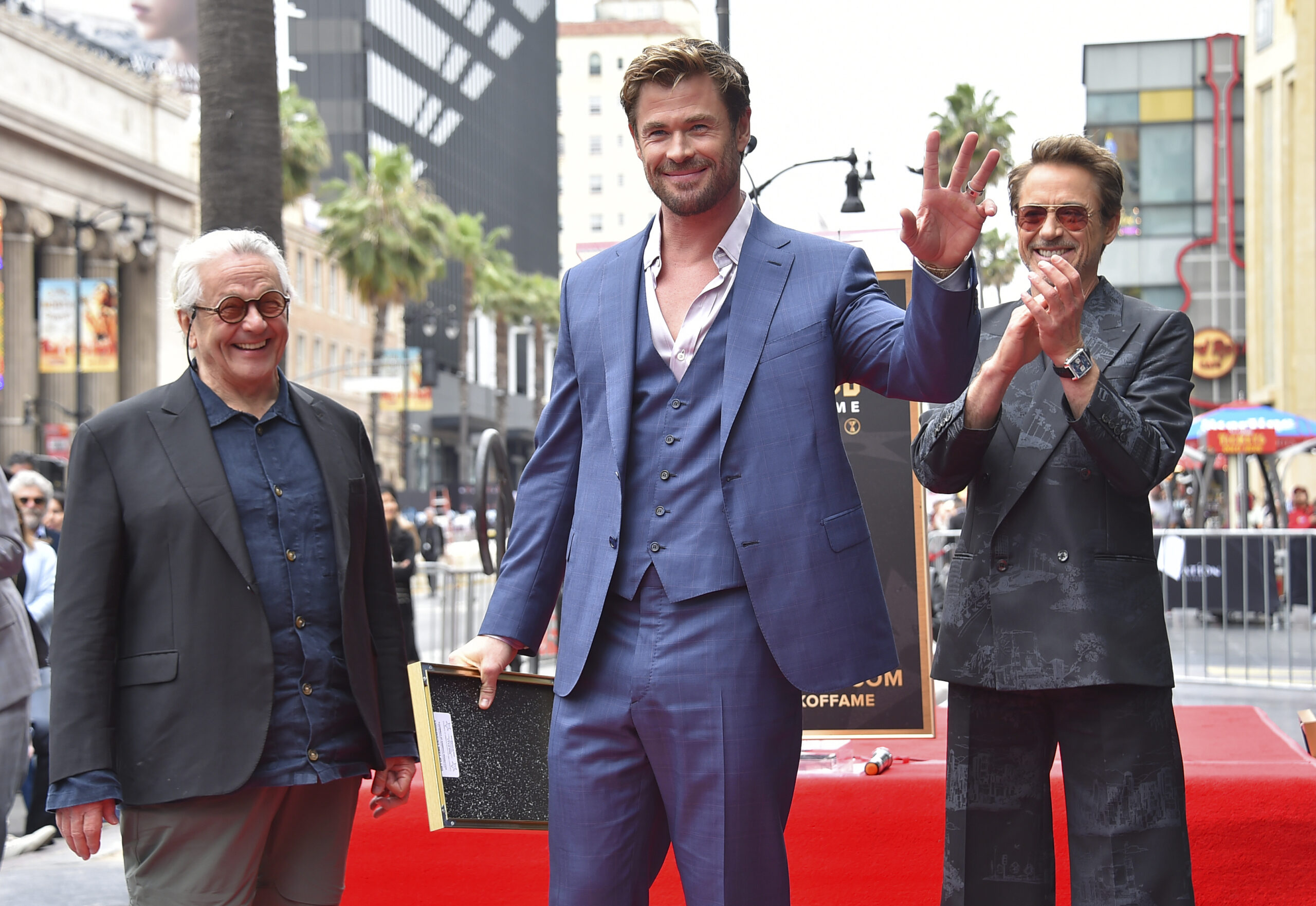 Walk of Fame star honoring Chris Hemsworth unveiled Inquirer