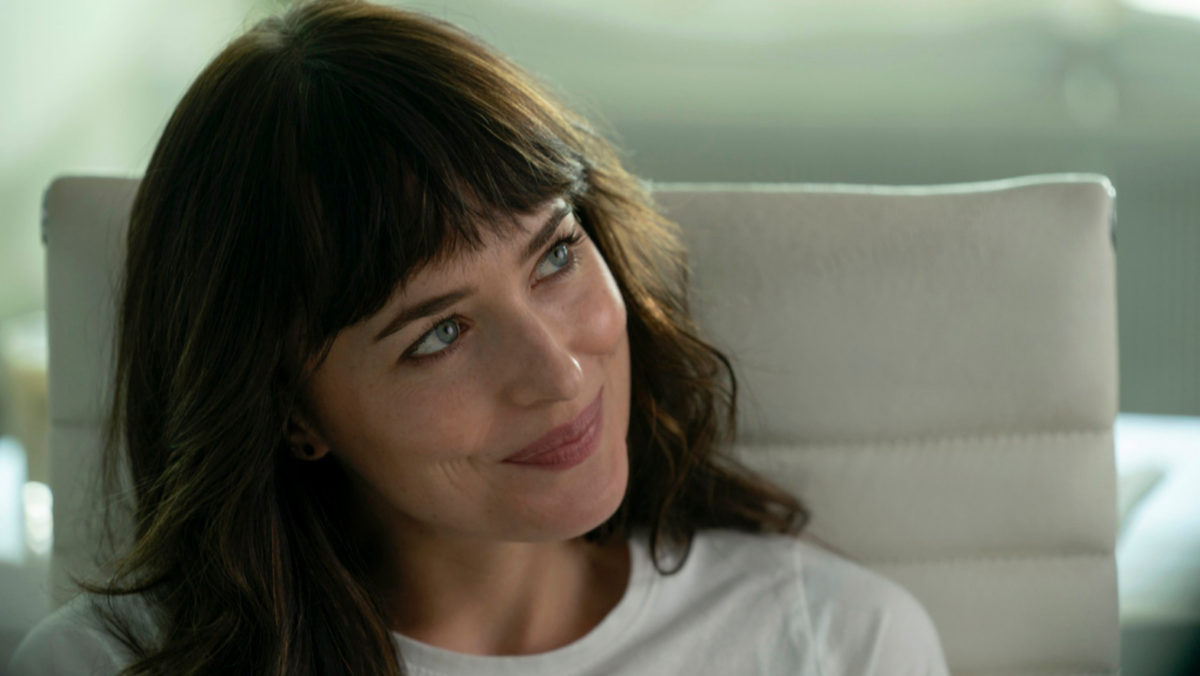 Dakota Johnson brings her winning authenticity to movie 'Am I OK?'