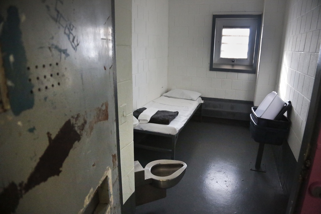 NYC mayor issues emergency order suspending parts of new solitary confinement law