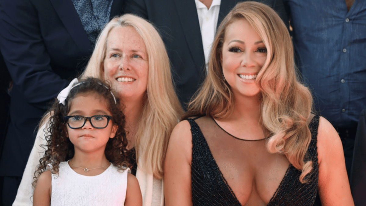 Mariah Carey's mother and sister died on the same day