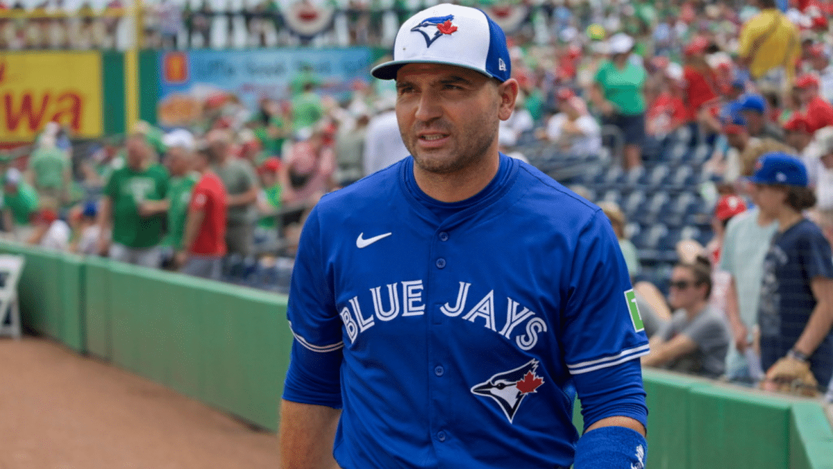 Former NL MVP and 6-time All-Star Joey Votto announces retirement