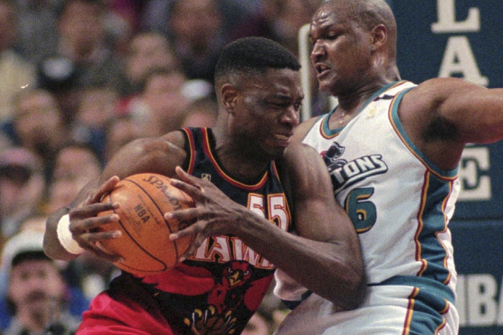 Dikembe Mutombo, a Hall of Fame player and tireless advocate, dies at 58 from brain cancer