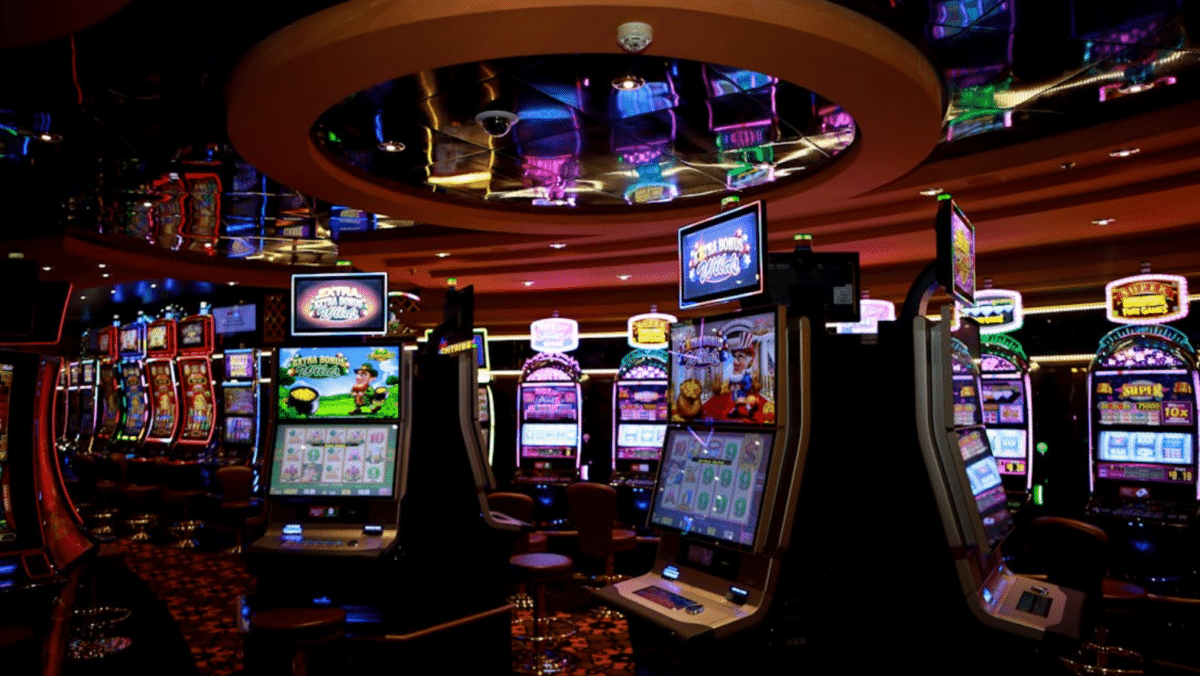 The Thrill of the Spin: Exploring the World of Online Casinos