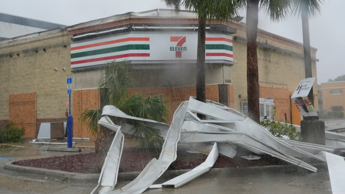 Hurricane Milton spawns destructive, deadly tornadoes before making landfall