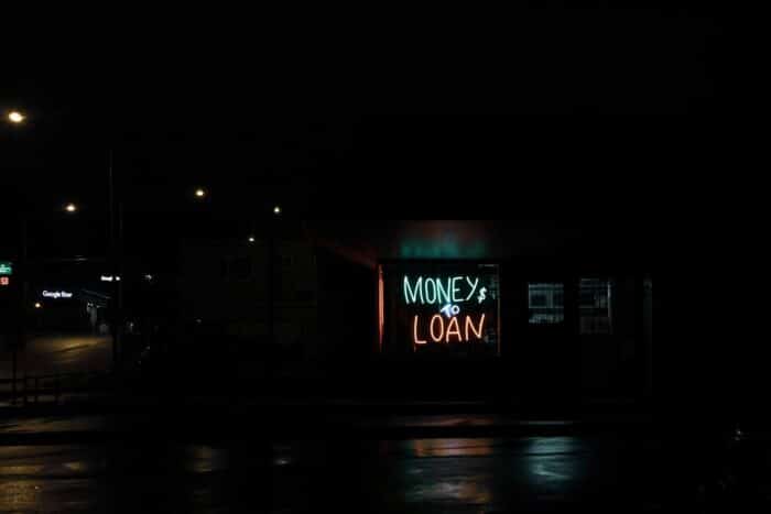 A sign about money loan