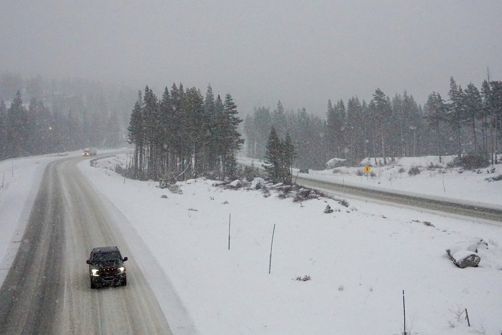 'Bomb cyclone' kills 2 and knocks out power to over half a million homes across the US Northwest