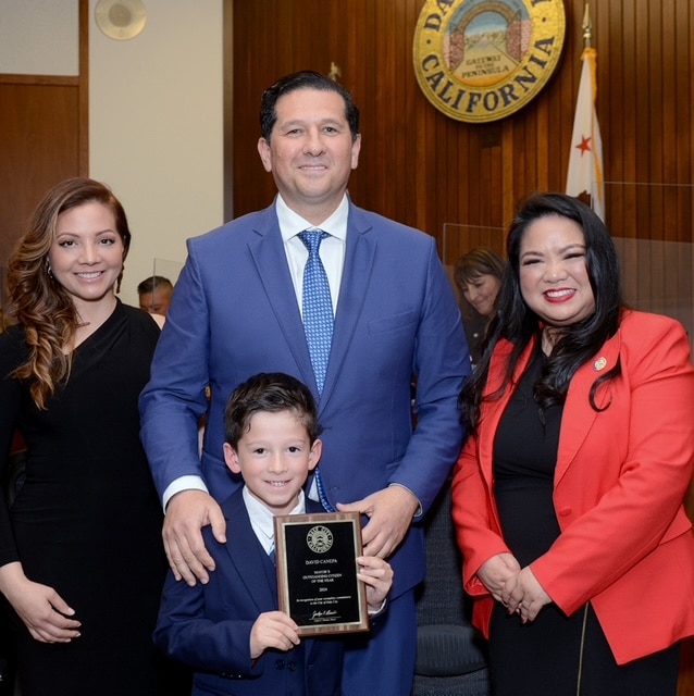 David Canepa and family with Juslyn Manalo