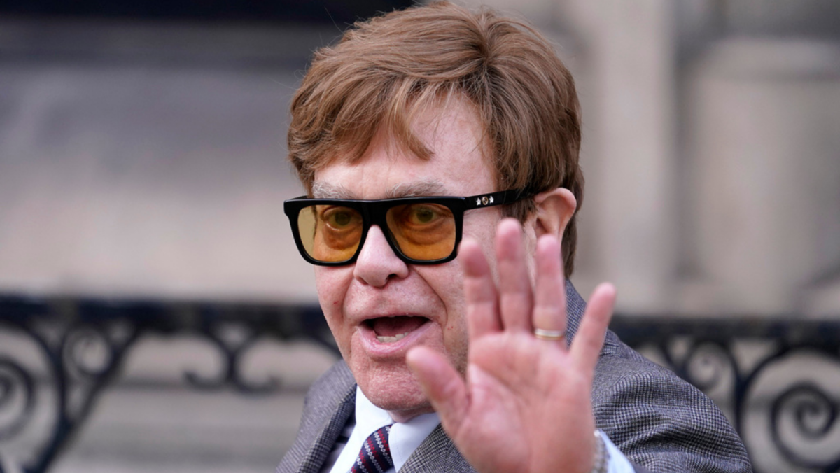 Elton John says he has lost his eyesight and struggles to see his new musical