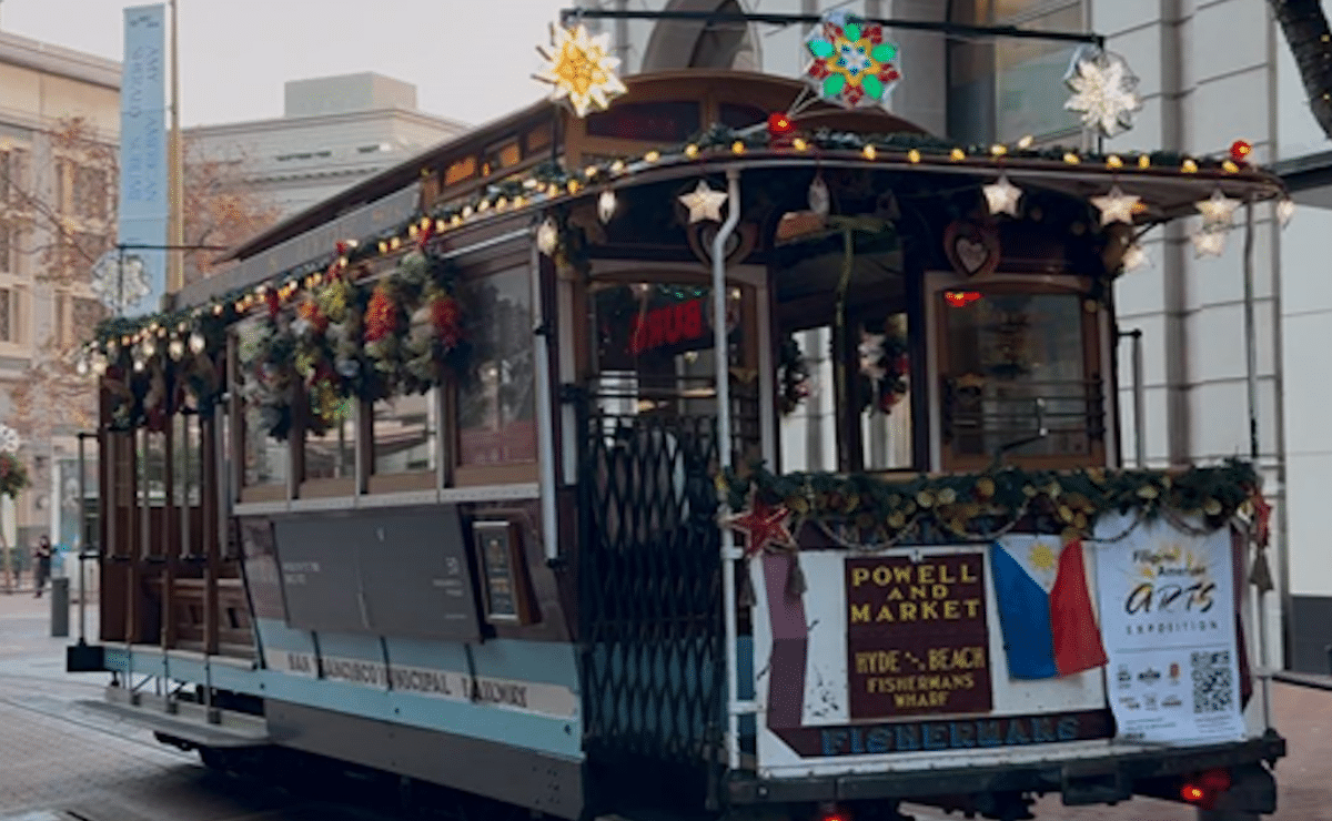 Pinoy Christmas themed cable car