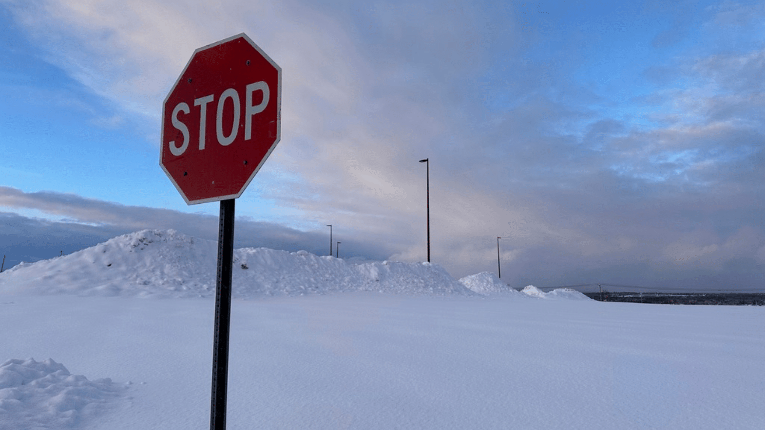 Great Lakes region braces for more snow while cleaning up