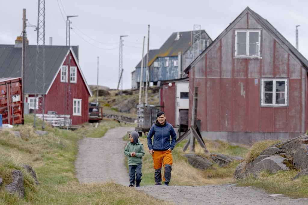 Donald Trump Jr. arrives in Greenland with a message from his dad