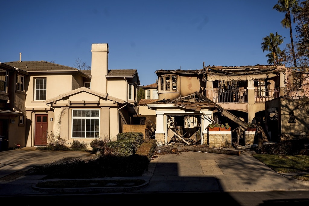 As flames linger, talk turns to rebuilding Los Angeles neighborhoods