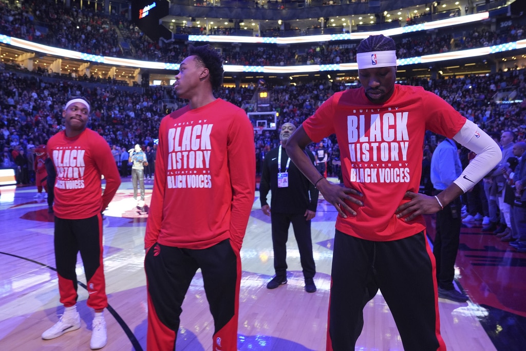 US national anthem booed before NBA, NHL games in Canada