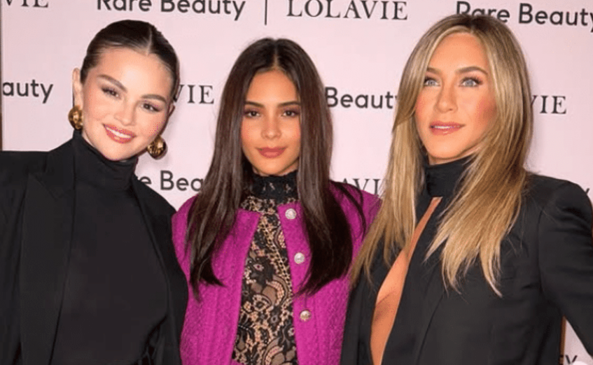 Lovi Poe with Jennifer Aniston and Selena Gomez