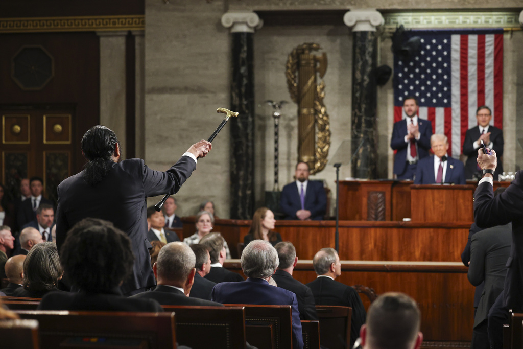 Rep. Al Green shouts down Trump and may face censure by the House