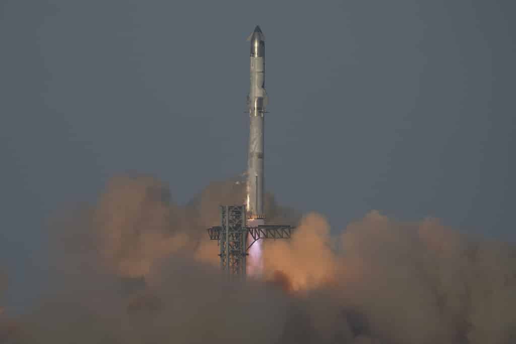 SpaceX's latest Starship test flight ends with another explosion