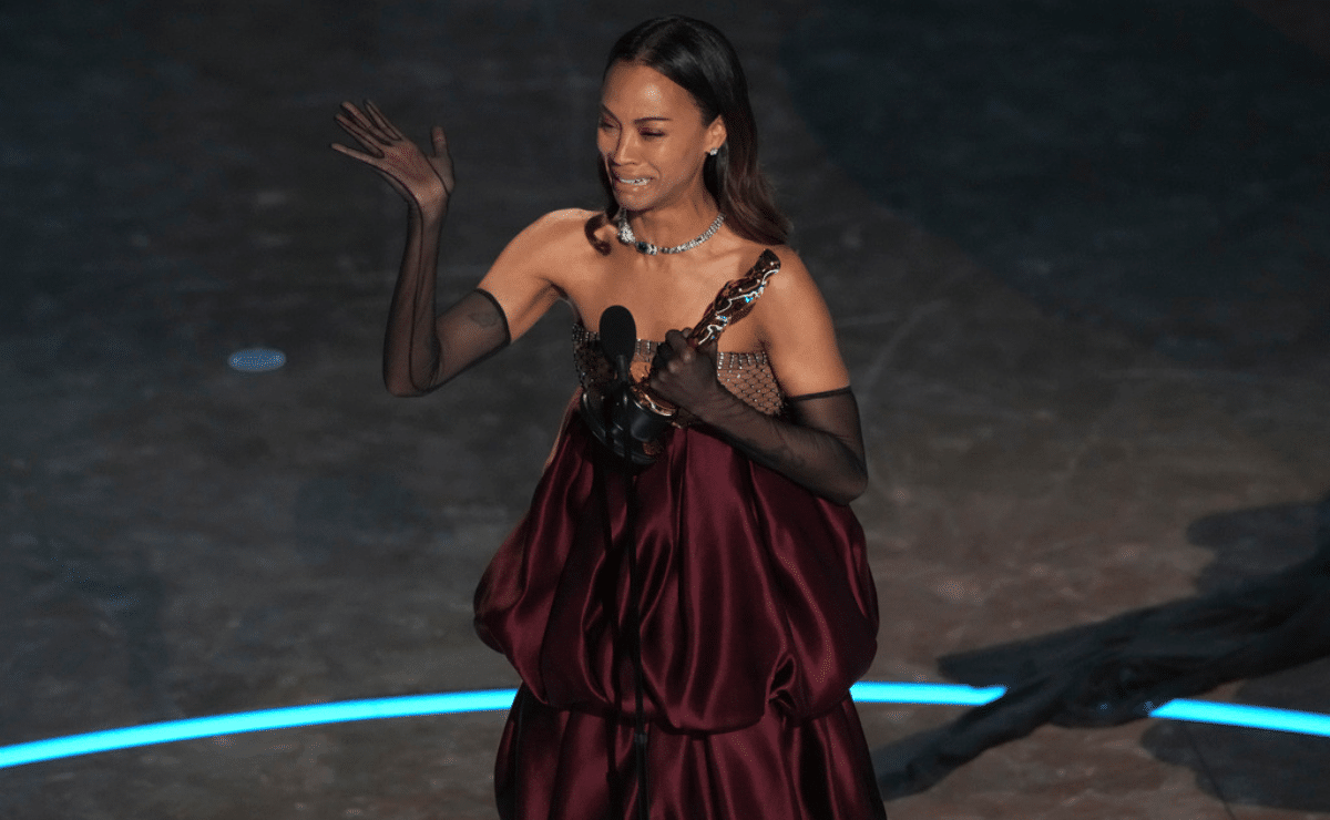 Zoe Saldaña wins first Oscar, sweeping awards season as best supporting actress