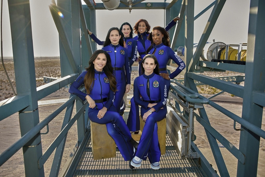 Blue Origin launches an all-female celebrity crew with Katy Perry, Gayle King and Lauren Sanchez