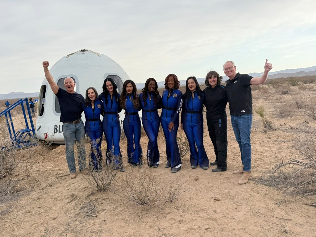 Blue Origin launches an all-female celebrity crew with Katy Perry, Gayle King and Lauren Sanchez