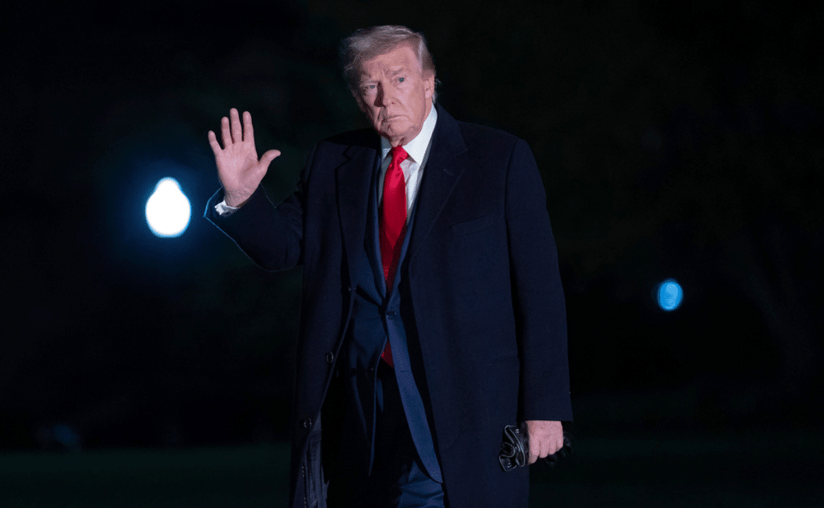 President Trump says CBS and '60 Minutes' should 'pay a big price' for going after him