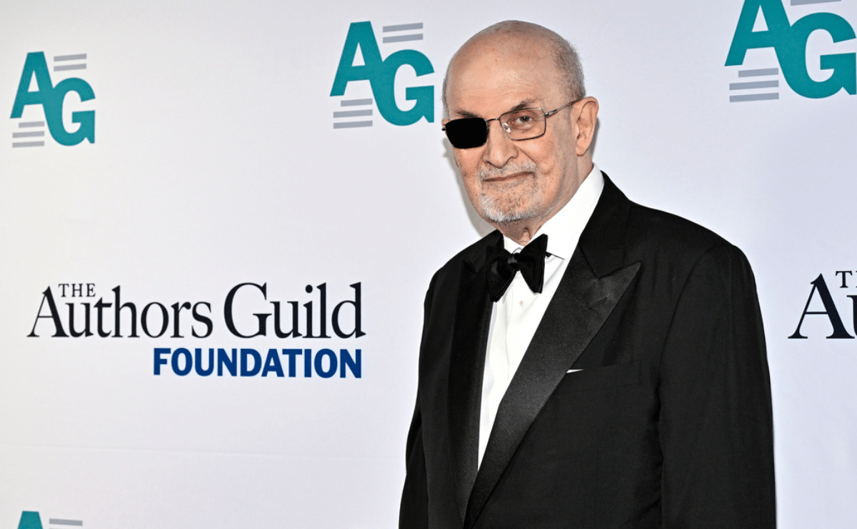 Robert Caro, Salman Rushdie, Sandra Cisneros honored by Authors Guild