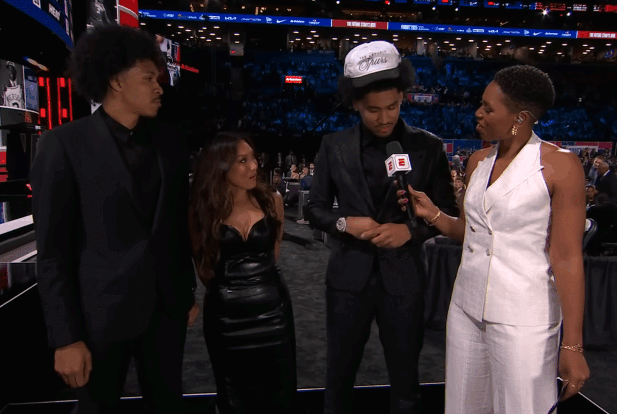 Dylan Harper honors his mom, Maria Harper