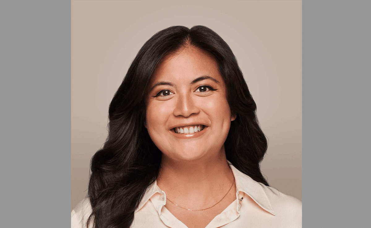 Stephanie Valenzuela