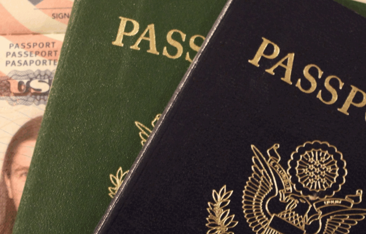 Senador Bernie Moreno propone eliminar la doble ciudadanía en EE. UU. con nueva ley