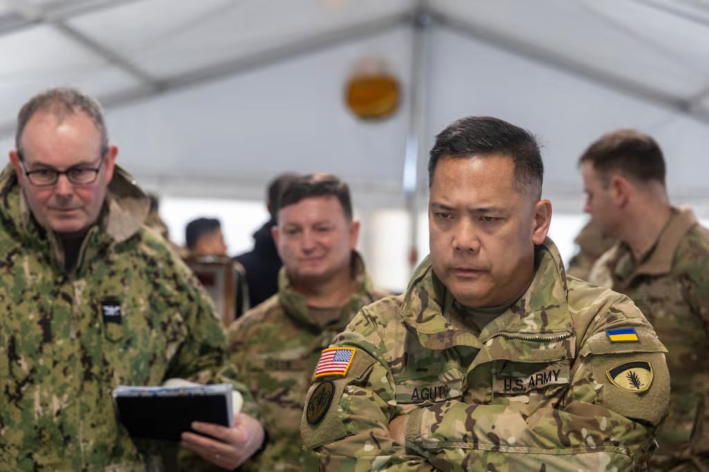 Fil-Am general lost secret Ukraine war maps on train, report shows