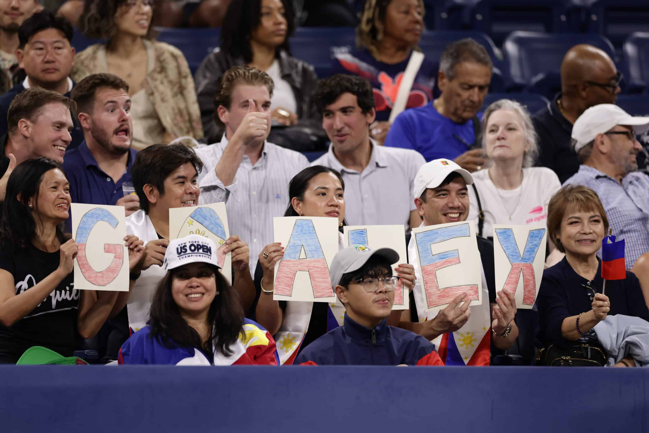 Alex Eala fans