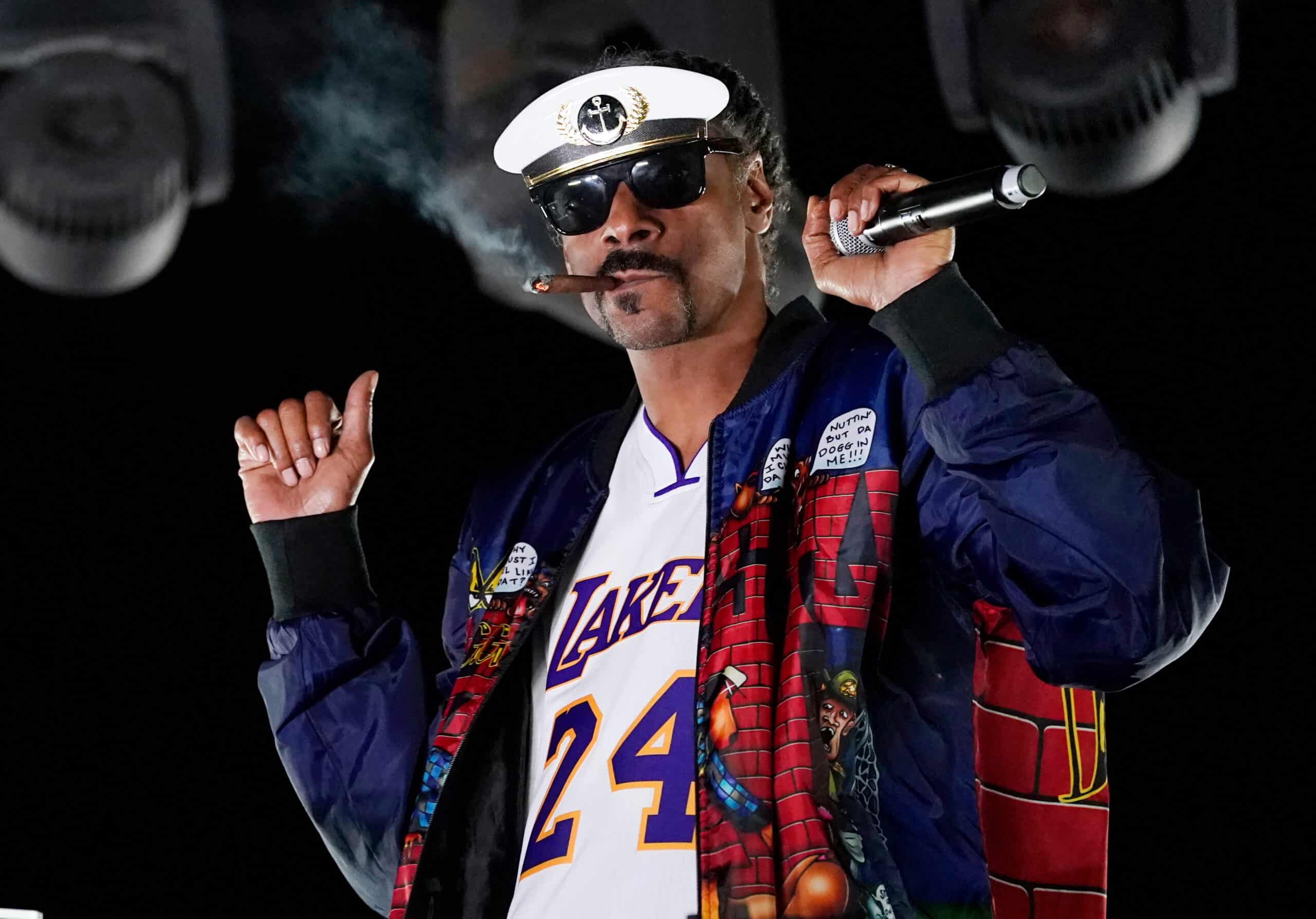 Snoop Dogg to host VMAs as show returns to Los Angeles - INQUIRER.net USA